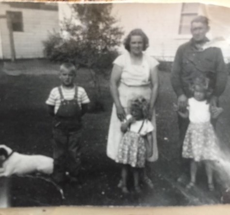 Ardell, Harriet, LuElla, Bennie and Betty Simonson